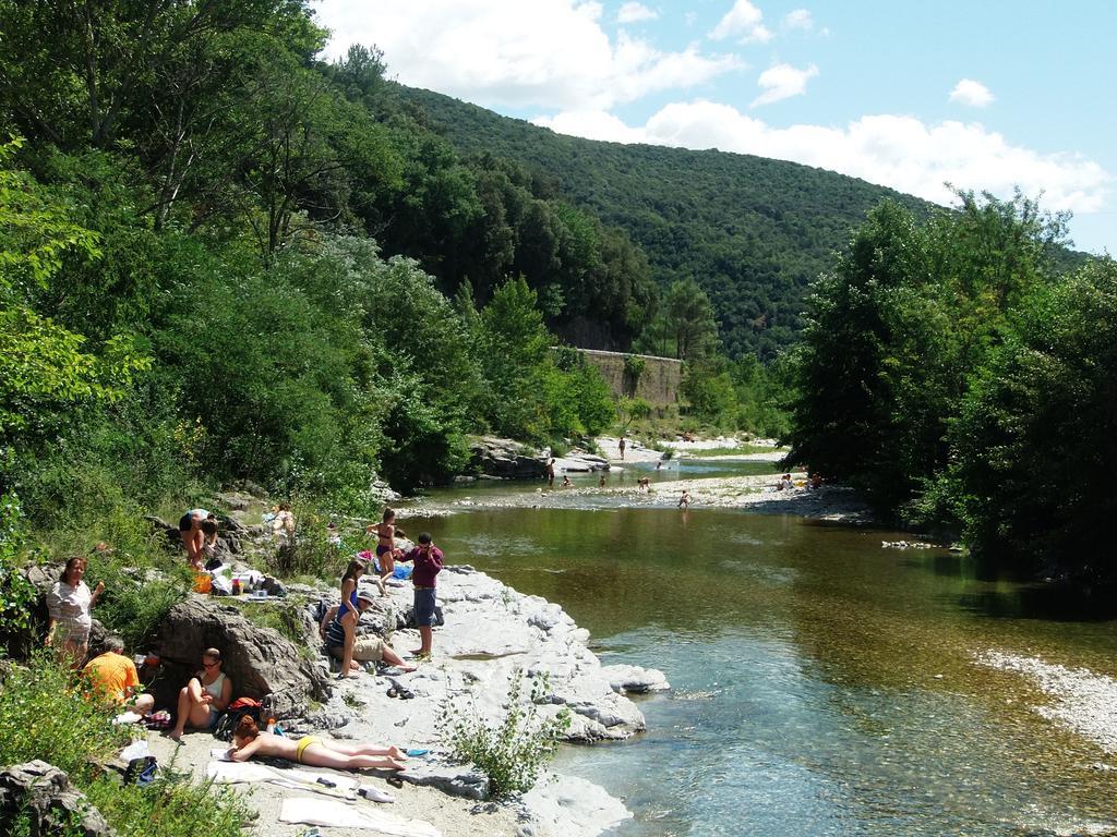 Camping Les Sources Saint-Jean-du-Gard Esterno foto